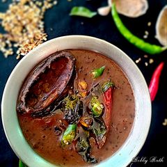 Khatta meetha kolatha dali A picture of Khatta meetha kolatha dali.