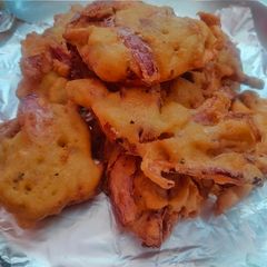 A picture of Onion Pakoda.