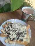 Pinggiran Roti Tawar Bakar Saos Chocolate Bars Cheese