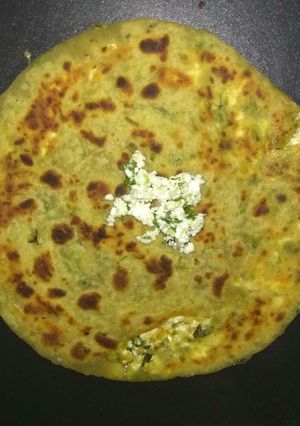 A picture of Palak Paneer Paratha.
