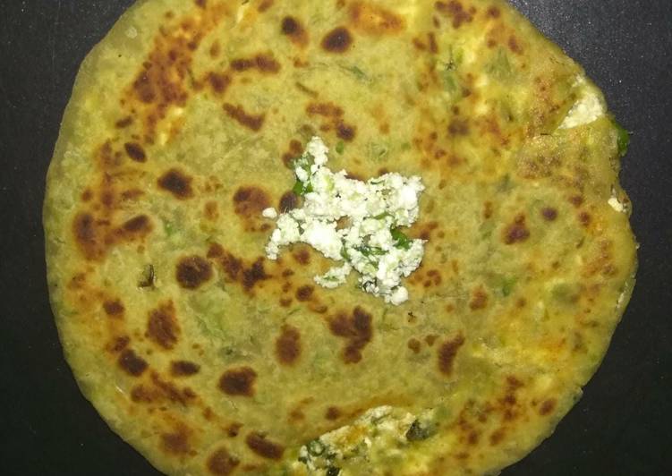 Palak Paneer Paratha