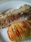Filet de pescado (merluza) acompañado de papa sueca
