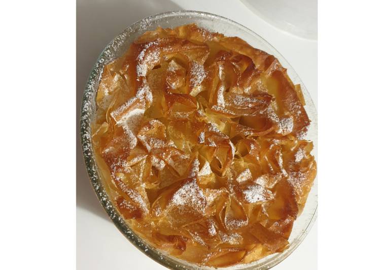 Step-by-Step Guide to Prepare Ultimate Tarta de manzana con masa filo 🍎🍏