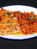 Filete de salmón con pimientos asados al pil pil