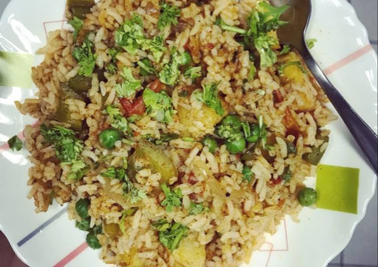 Recipe of Ultimate Tawa Pulao - Mumbai Style