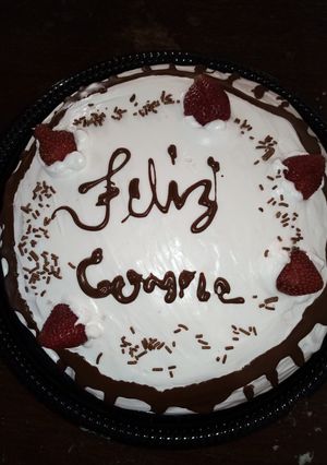 Una foto de Torta de relleno de Frutilla
