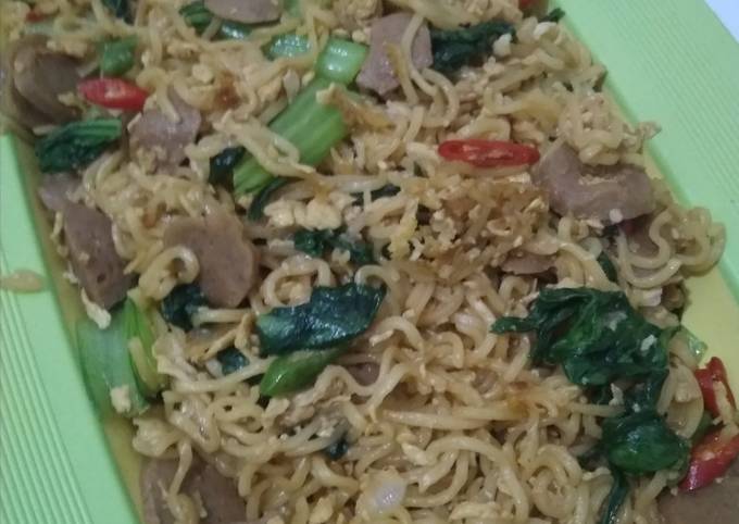 Resep Mie goreng spesial oleh Ambu Arka - Cookpad