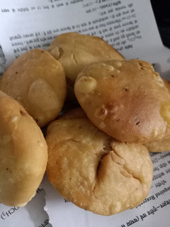 कचौड़ी (Kachori Recipe in Hindi) रेसिपी मुख्य फोटो
