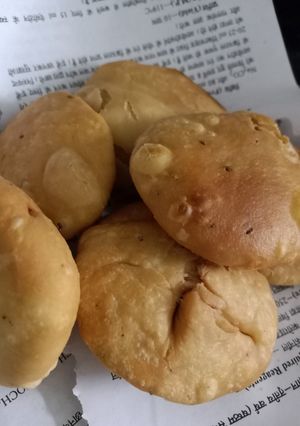 कचौड़ी (Kachori Recipe in Hindi) रेसिपी मुख्य फोटो