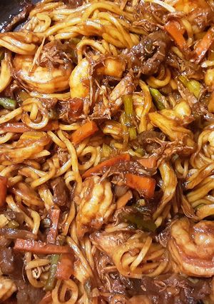 A picture of Easy lo mein.