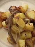 Improvisación vegana de papas y seitán