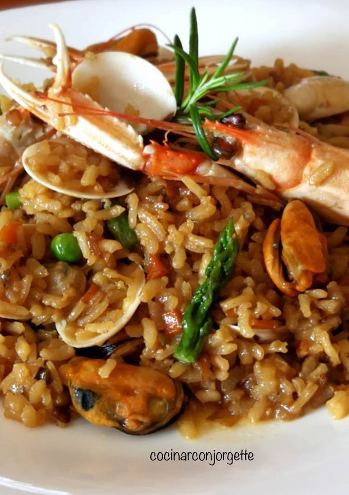Una foto de Arroz con marisco