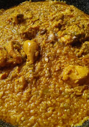 Una foto de Paella (con pollo)
