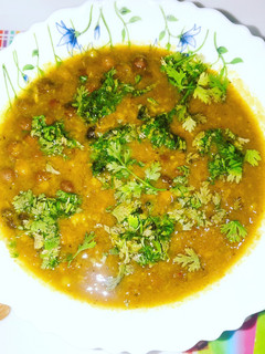 काले चना कड़ी (Kale Chana kadhi recipe in Hindi) रेसिपी मुख्य फोटो