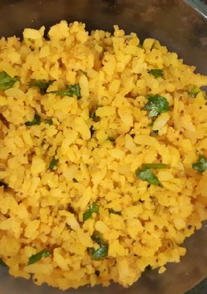 A picture of Poha(chivda).