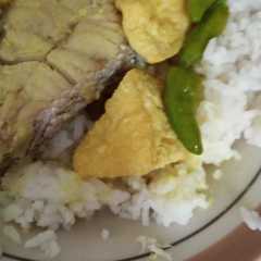 Kakap bumbu kuning রেসিপির প্রধান ছবি