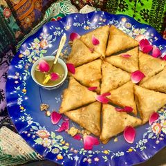 A picture of Sweet mini samosa.