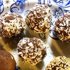 A picture of Chocolate black bean balls - vegan.