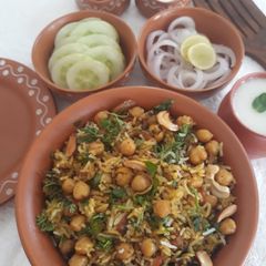 A picture of Shahi Chana Masala biryani.