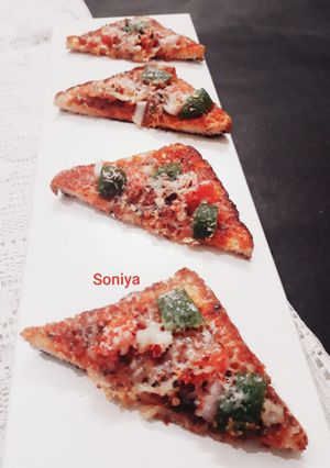 ब्रेड चीज़ पिज़्ज़ा (bread cheese pizza recipe in Hindi) रेसिपी मुख्य फोटो