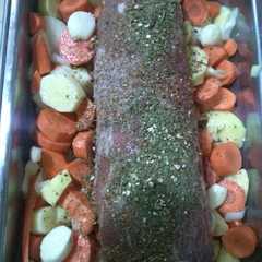 Una foto de Peceto relleno con colchón de verduras
