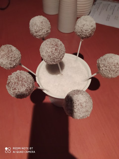 Una foto de Cake pops sin horno