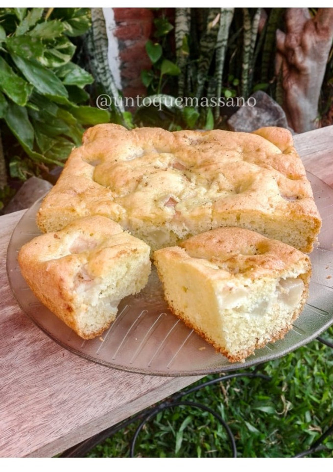 Una foto de TORTA DE PERAS (Fácil y rápido)
