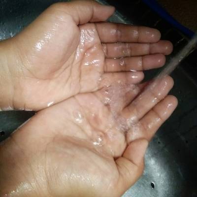 Resipi Petua Lembutkan Tapak Tangan Oleh Ziana Chesaad Cookpad