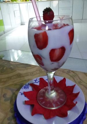 A picture of Strawberry shake #fruit contest.