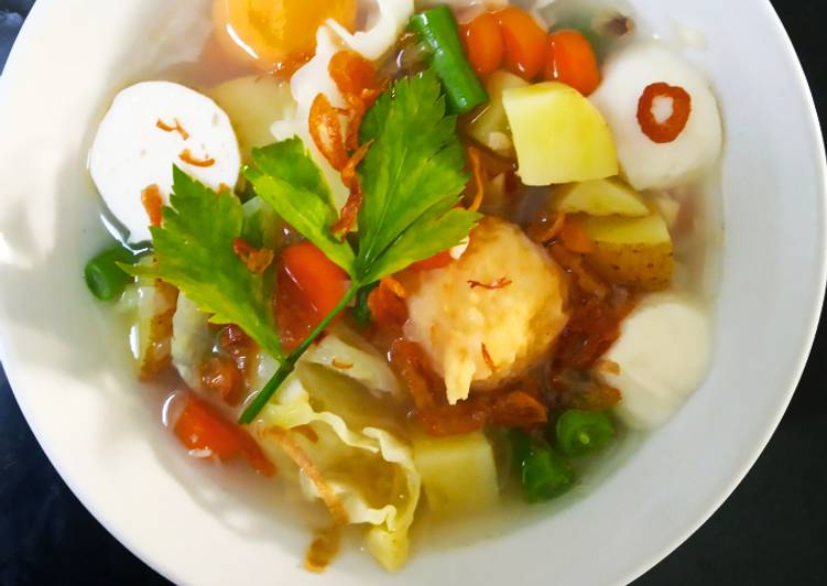 3. Sop Sayur + dumpling istimewa