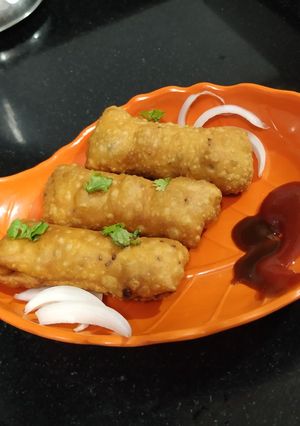 A picture of Vegetable spring rolls🤞☺️.