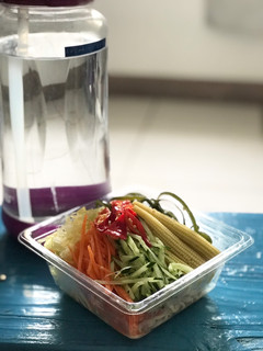 輕鬆做簡單吃-蔬菜偽涼麵 的食譜成品照片