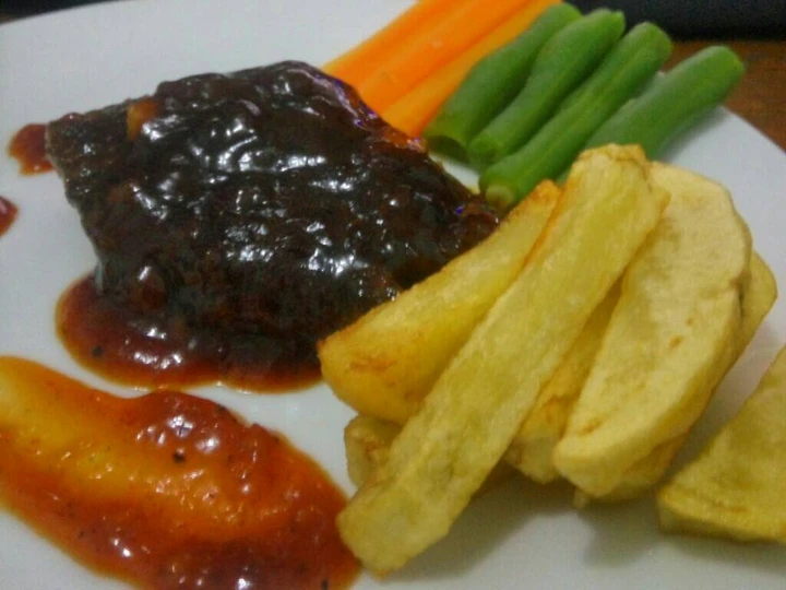 Langkah Gampang Menyiapkan Resep Steak daging sapi with barbeque sauce #KitaBerbagi yang Bisa Manjain Lidah Anti Ribet, Mantap Sekali