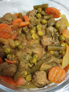 Una foto de Albóndigas con menestra