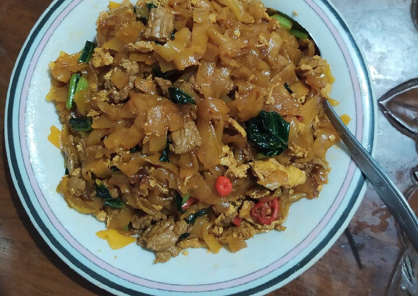 Kwetiau goreng daging sapi