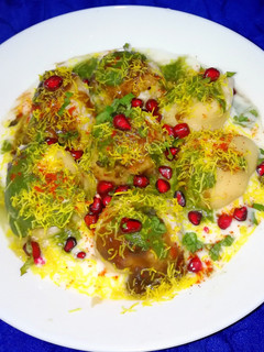 मिक्स दाल दही भल्ले (Mix dal dahi bhalle recipe in Hindi) रेसिपी मुख्य फोटो