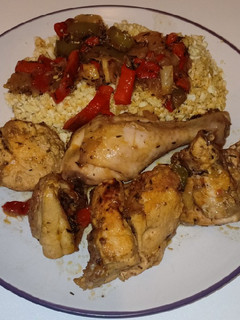 Una foto de Pollo a la cerveza y coliarroz🇪🇸/sin gluten/low carb/keto/paleo