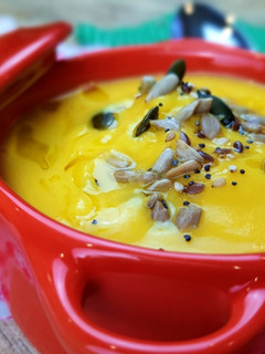 Una foto de Crema de calabaza y naranja
