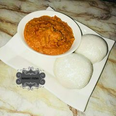 A picture of Tuwon shinkafa miyar wake.