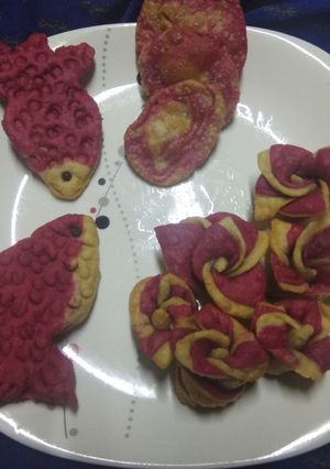 A picture of Beet root with flower and fish.