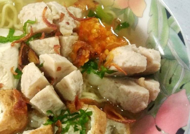 Bagaimana Menyiapkan Bakso Ayam homemade yang Bisa Manjain Lidah