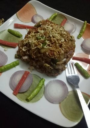 A picture of Maggi bhel.
