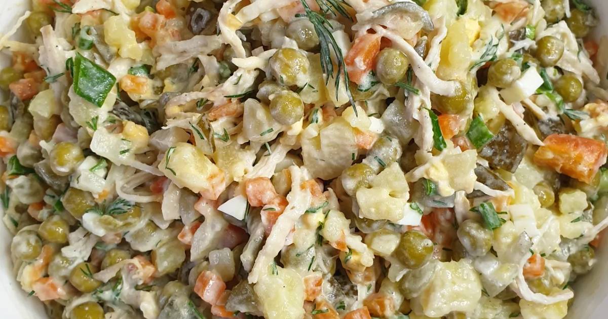 суп с консервированным горохом. курица с горошком. курица с горошком консервированным. мясо с зеленым горошком. говядина с зеленым горошком.