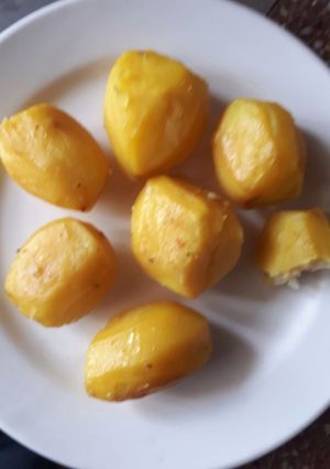 A picture of Roast potatoes.