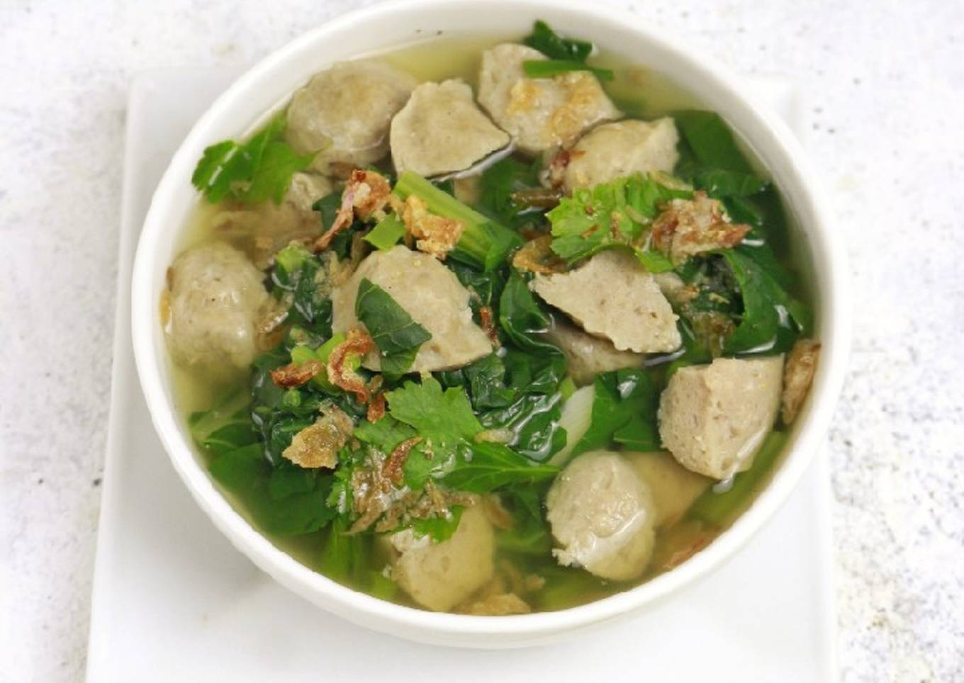 Sop Caisim Bakso