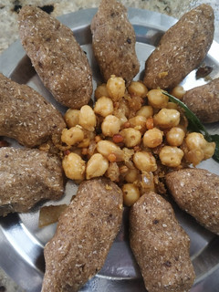 அவுல் இனிப்பு கொழுக்கட்டை (Aval inippu kolukattai recipe in tamil) செய்முறை முக்கிய புகைப்படம்