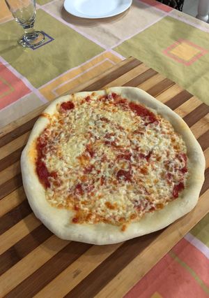Una foto de Pizza Napolitana