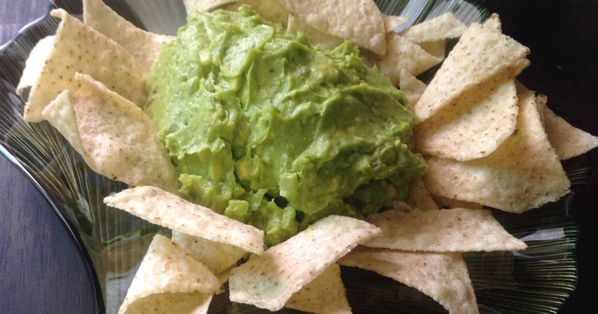 Avocado Guacamole with Tortilla Chips墨西哥酪梨醬配玉米薄片 !!! 食譜與作法 by Grace
