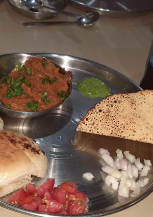 A picture of Paav bhaji.