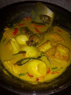 Foto resep Sayur telur tahu kuah kuning sedaaappp